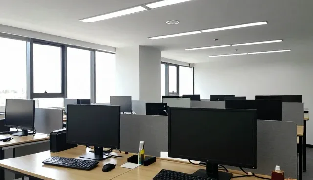 文案创作团队的性能优化与适用场景分析